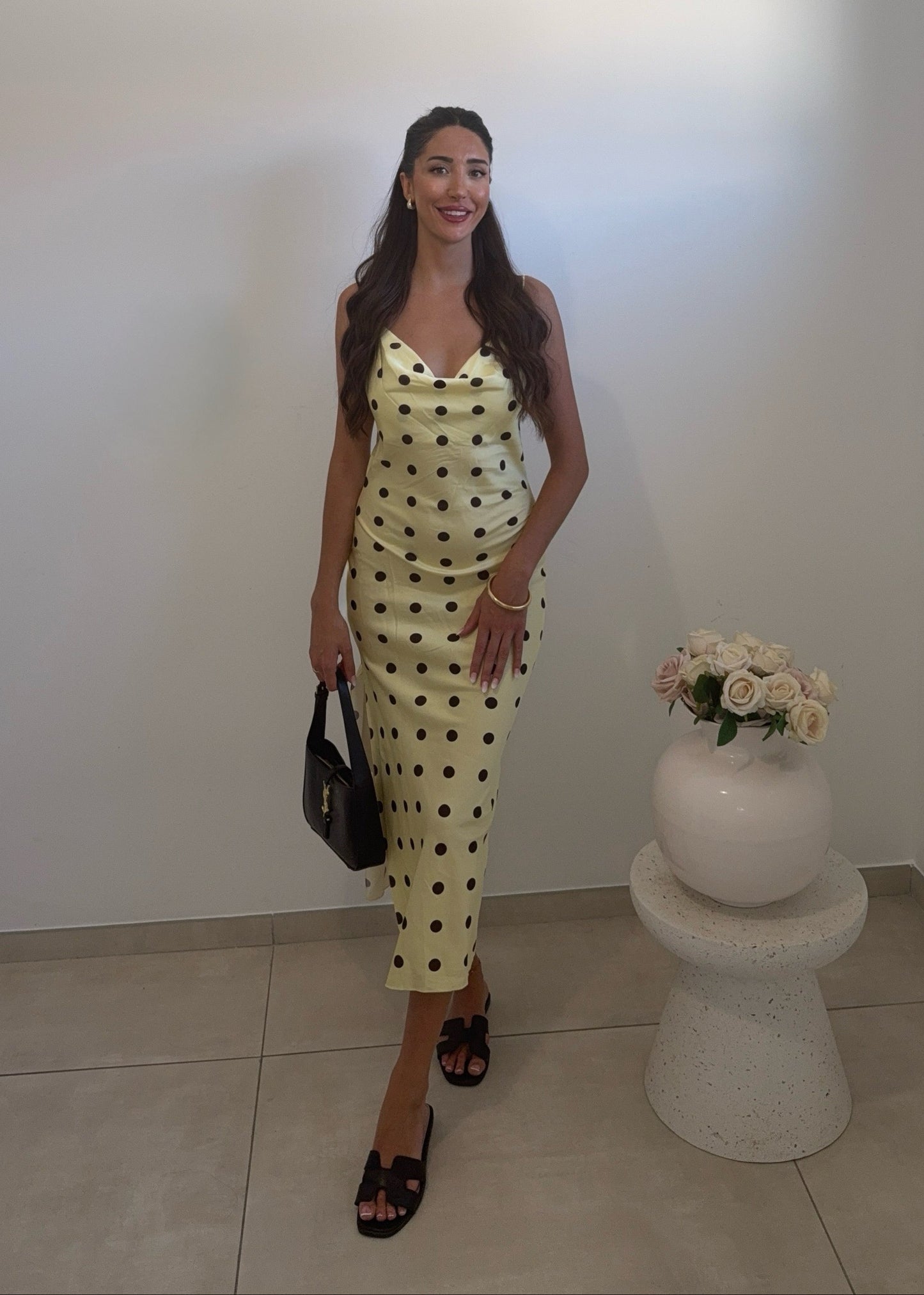 Robe satinée à pois