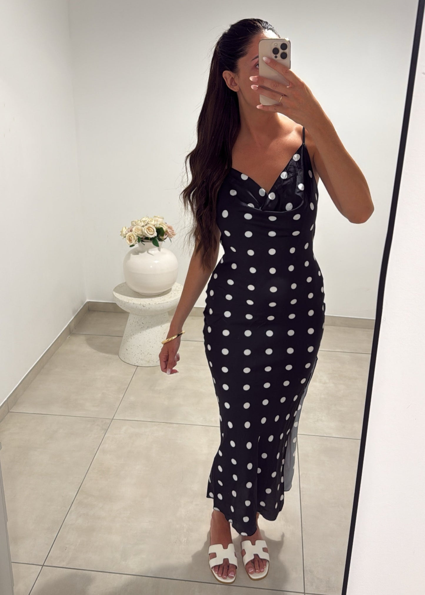 Robe satinée à pois